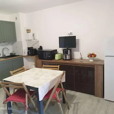 T2 Avec Terrasse Sud - 4 Pers. - Fr-1-701-97 Daire *